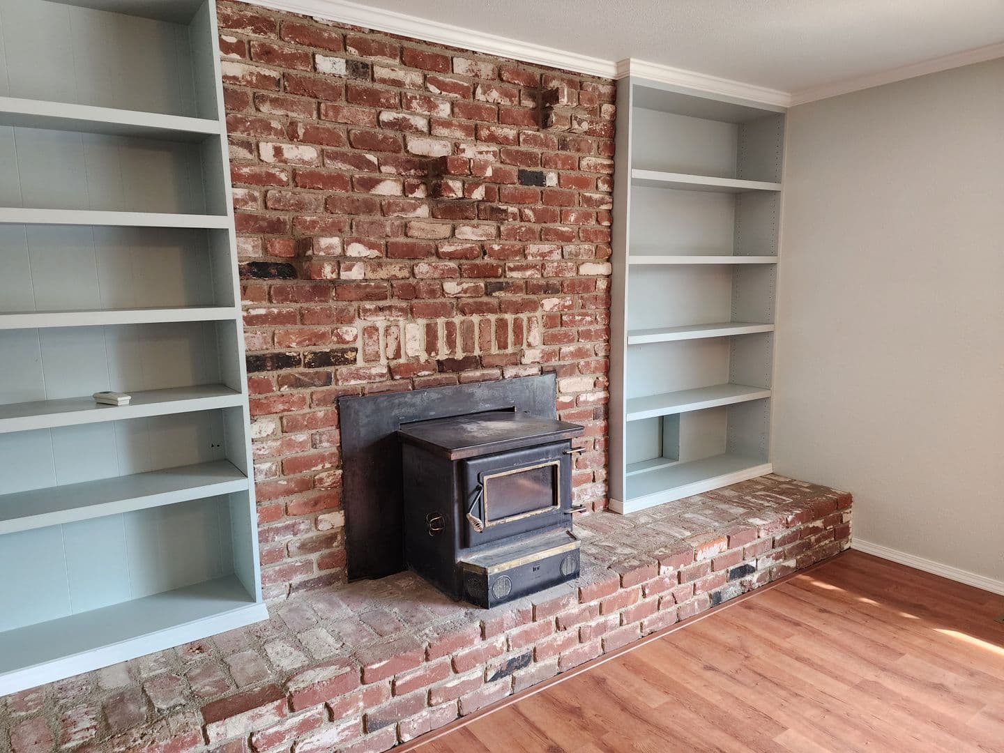 Redding House: 1412 Mistletoe Ln.