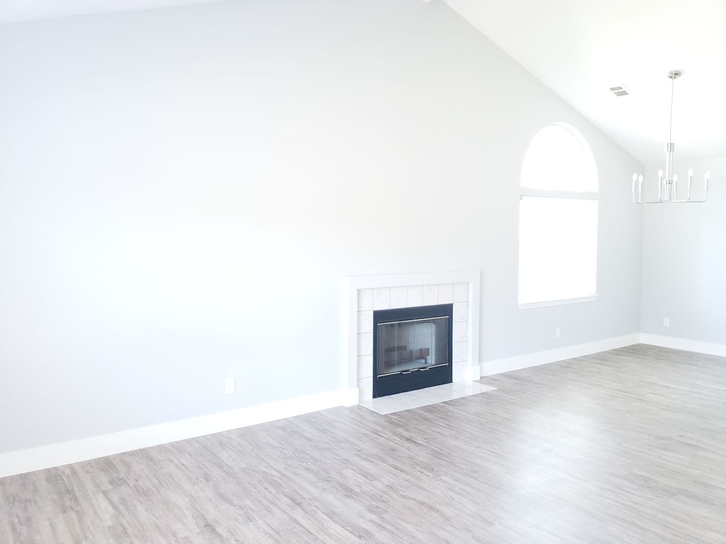 Redding House: 586 Springer Dr.