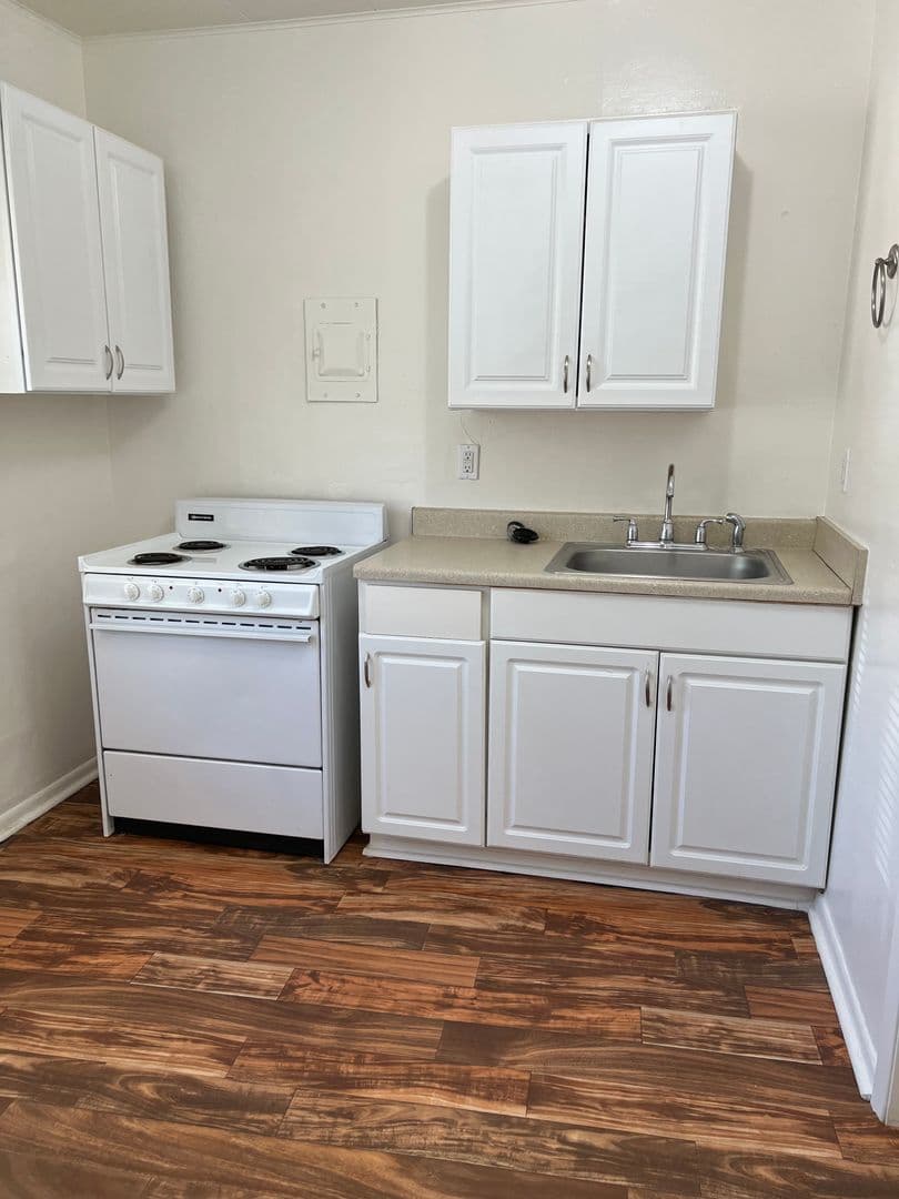 Shasta Lake Apartment: 4087 Flower St. - Unit 03
