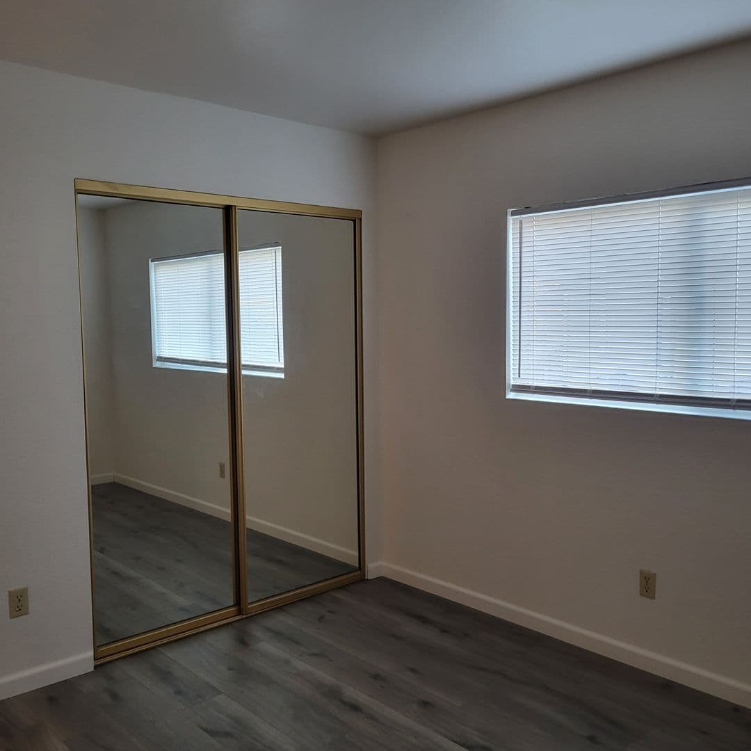 Shasta Lake Apartment: 4531 Front St.