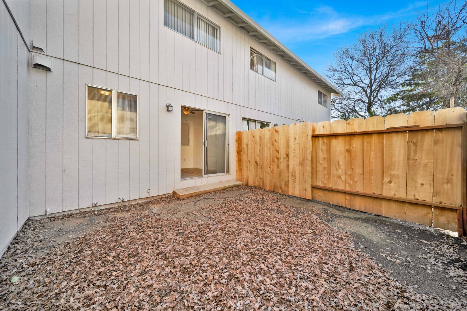 Redding Apartment: 1091 Del Sol Place