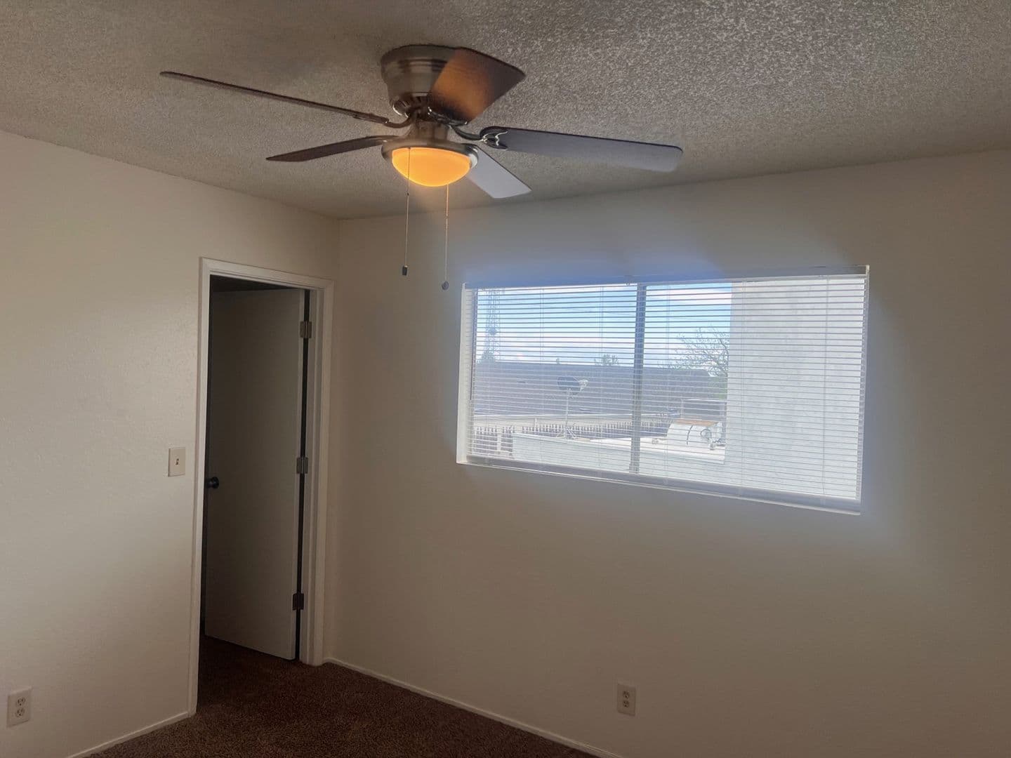 Redding Apartment: 395 Buckeye Terrace