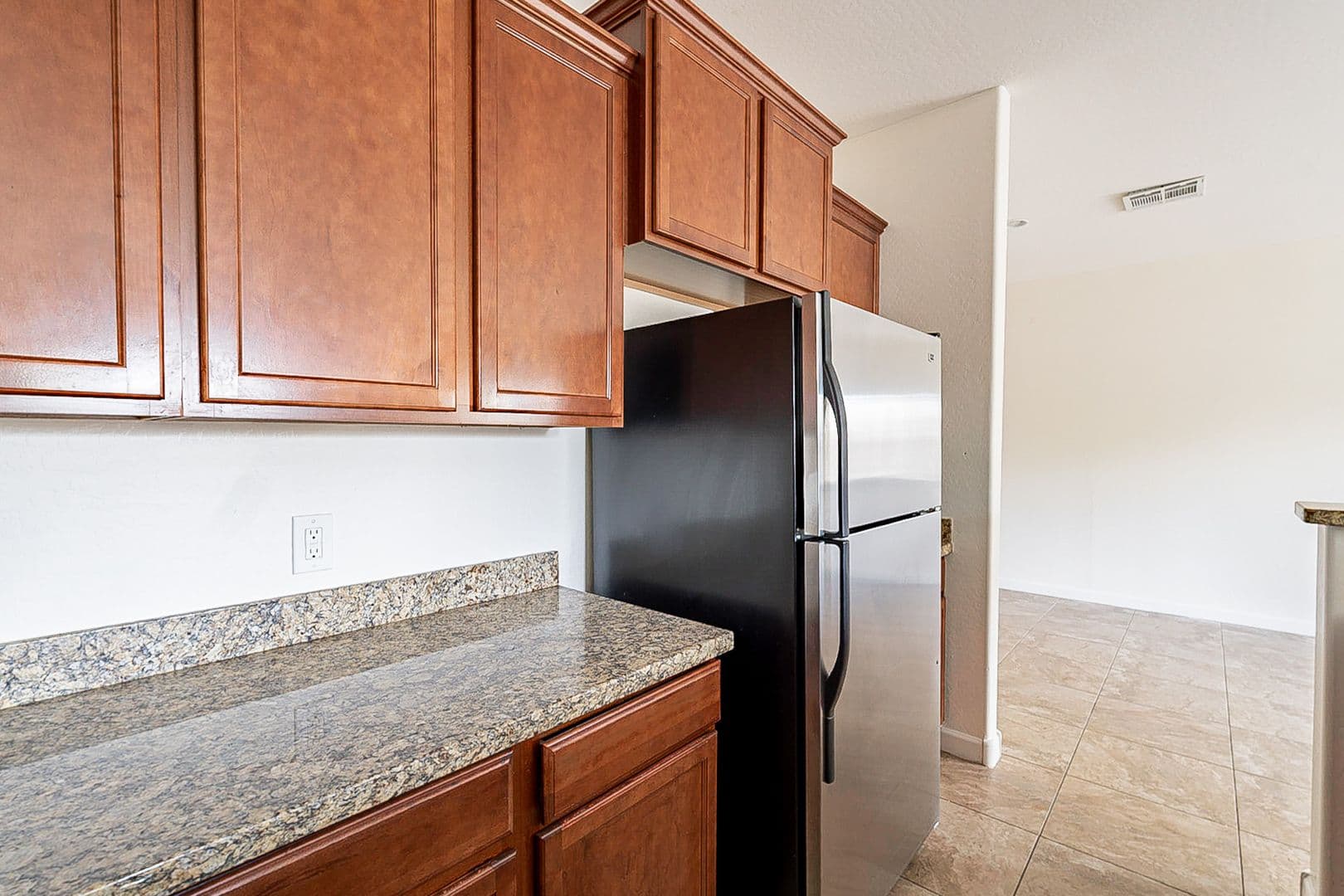 Phoenix Apartment: 17223 N Cave Creek Rd Unit 16