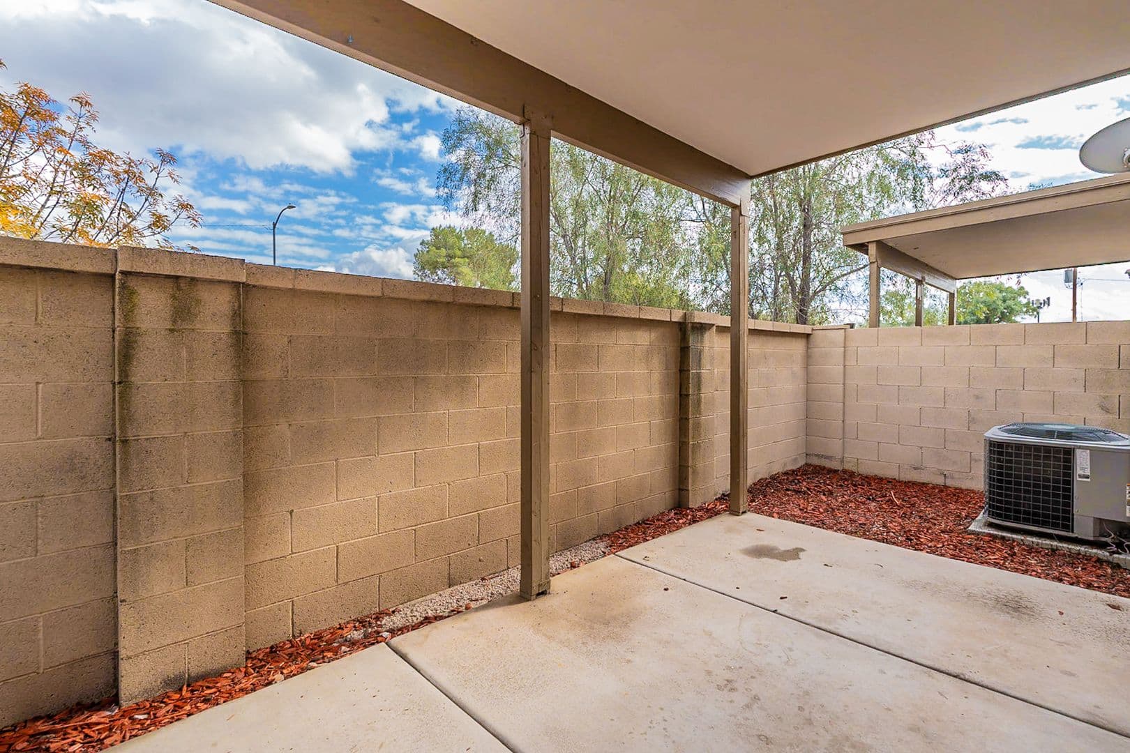 Phoenix Apartment: 17223 N Cave Creek Rd Unit 16