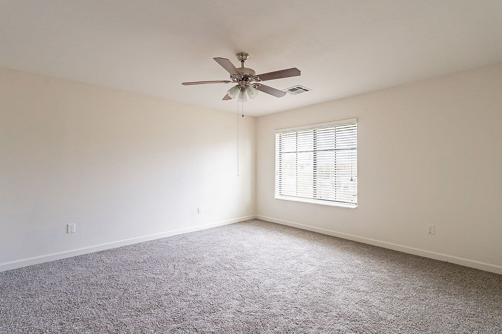 Phoenix Apartment: 17223 N Cave Creek Rd Unit 16