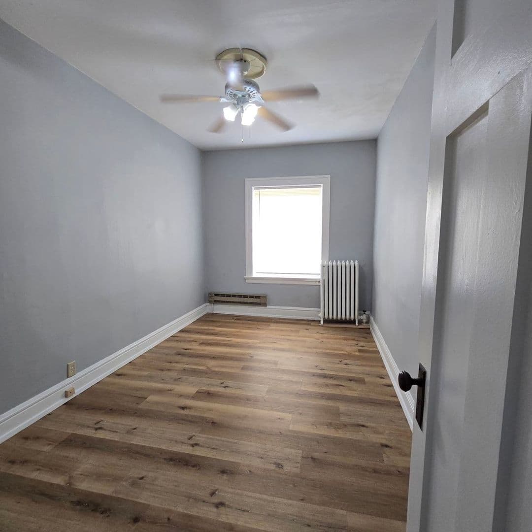 Oak Park Apartment: 510 N Humphrey Ave