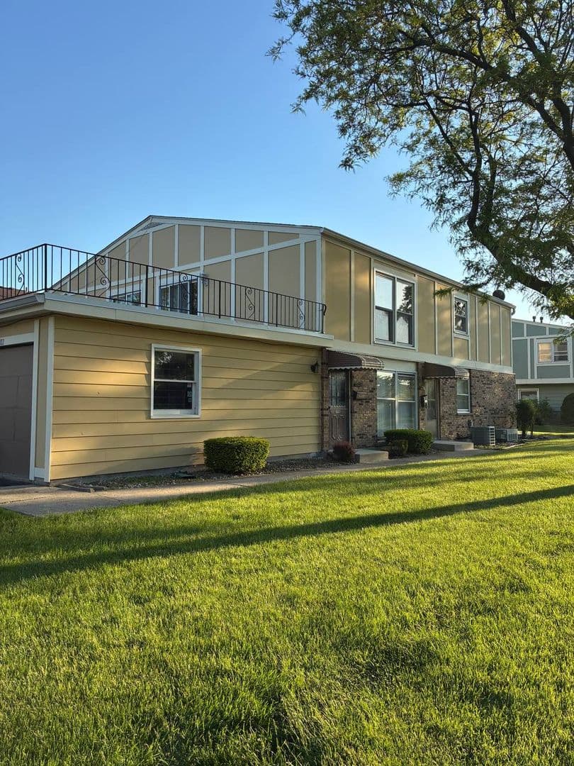 Lynwood House: 20104 Willow Dr