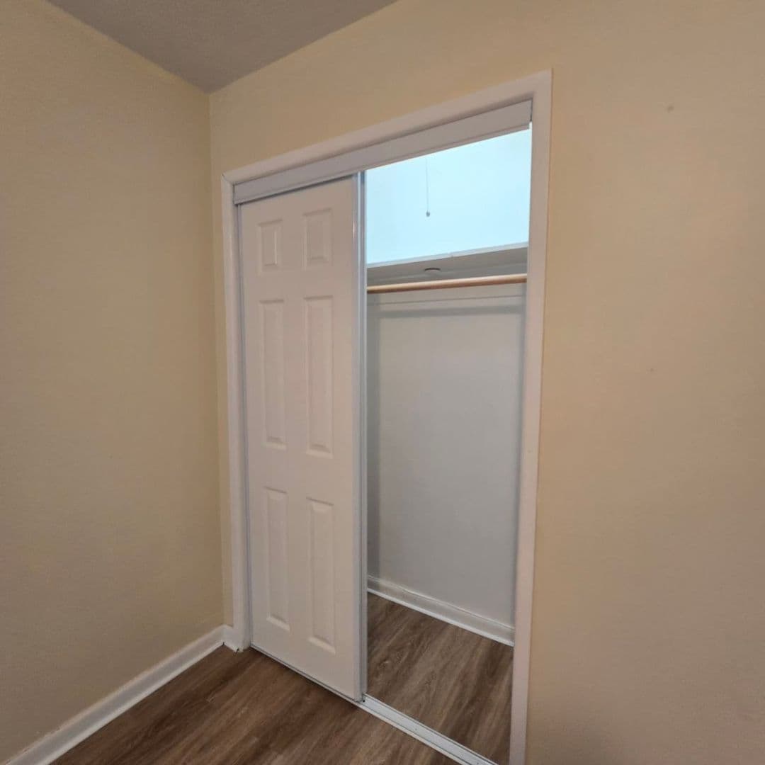 Hillside Apartment: 345 N Laverne Ave