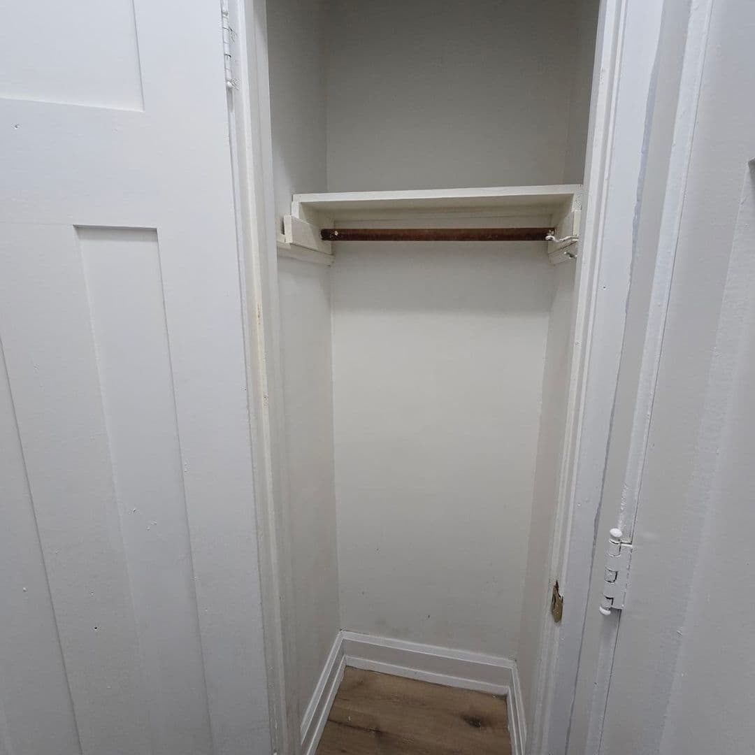 Oak Park Apartment: 510 N Humphrey Ave