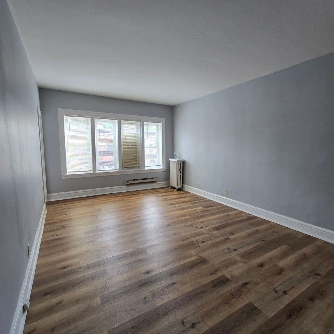 Oak Park Apartment: 510 N Humphrey Ave