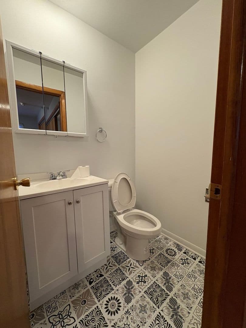 River Grove Apartment: 2674 Clarke St  IL