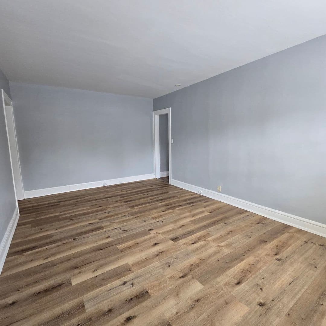 Oak Park Apartment: 510 N Humphrey Ave