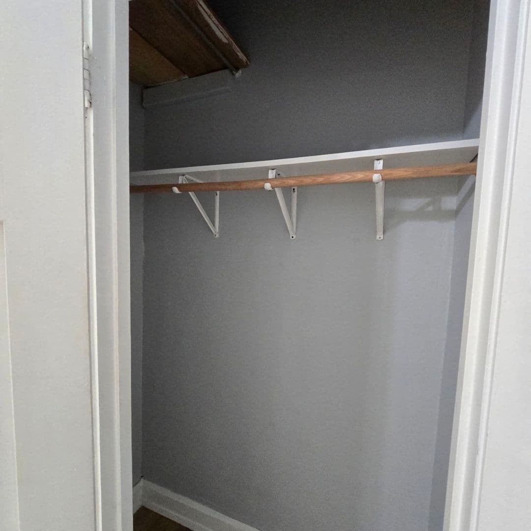 Oak Park Apartment: 510 N Humphrey Ave
