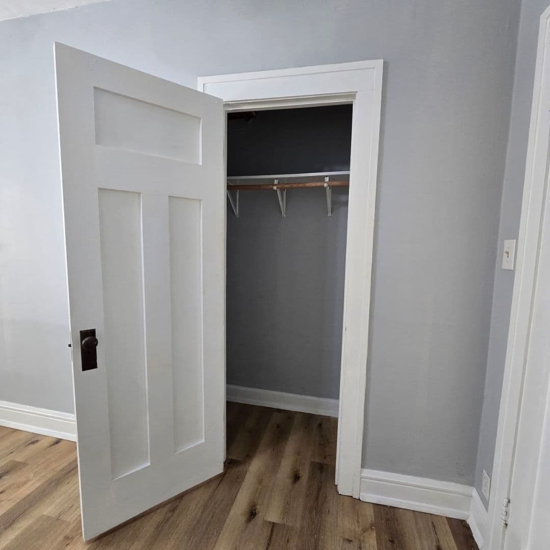 Oak Park Apartment: 510 N Humphrey Ave