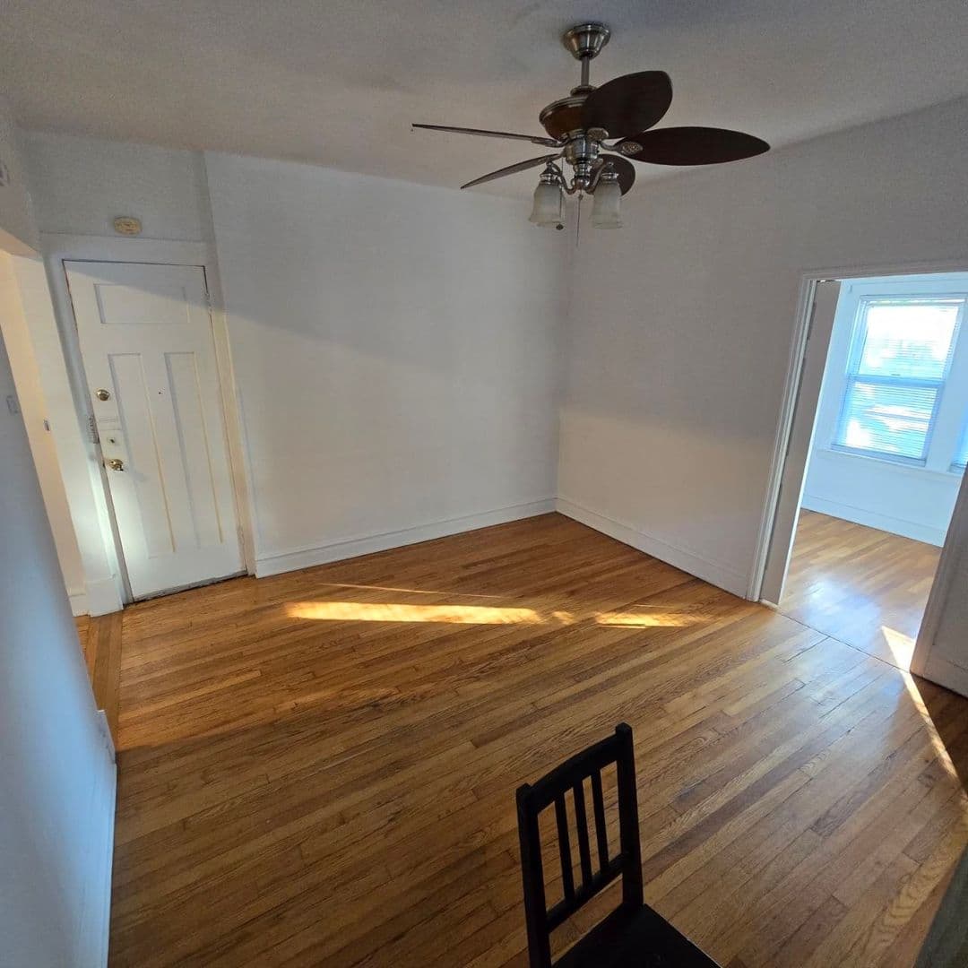 Oak Park Apartment: 510 N Humphrey Ave