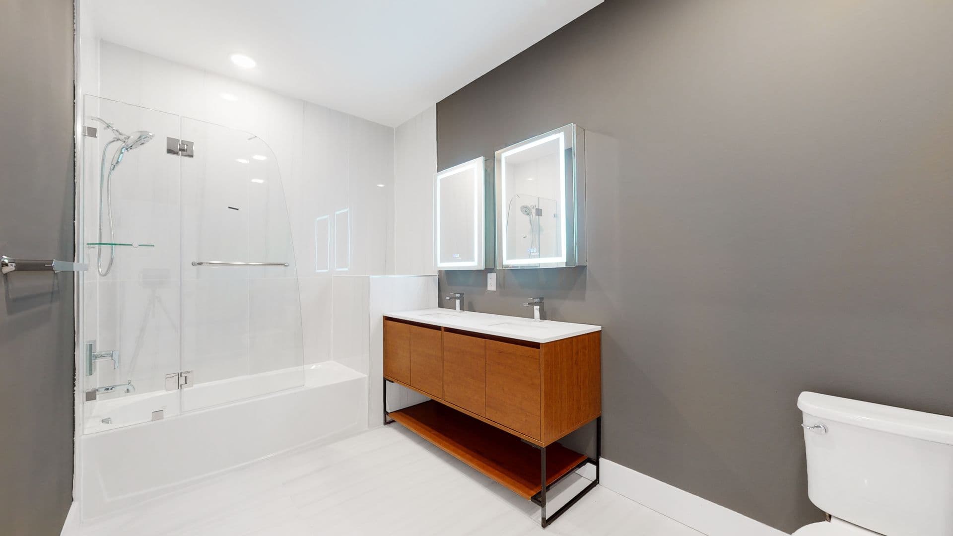 Fairview Apartment: 333 Bergen Blvd