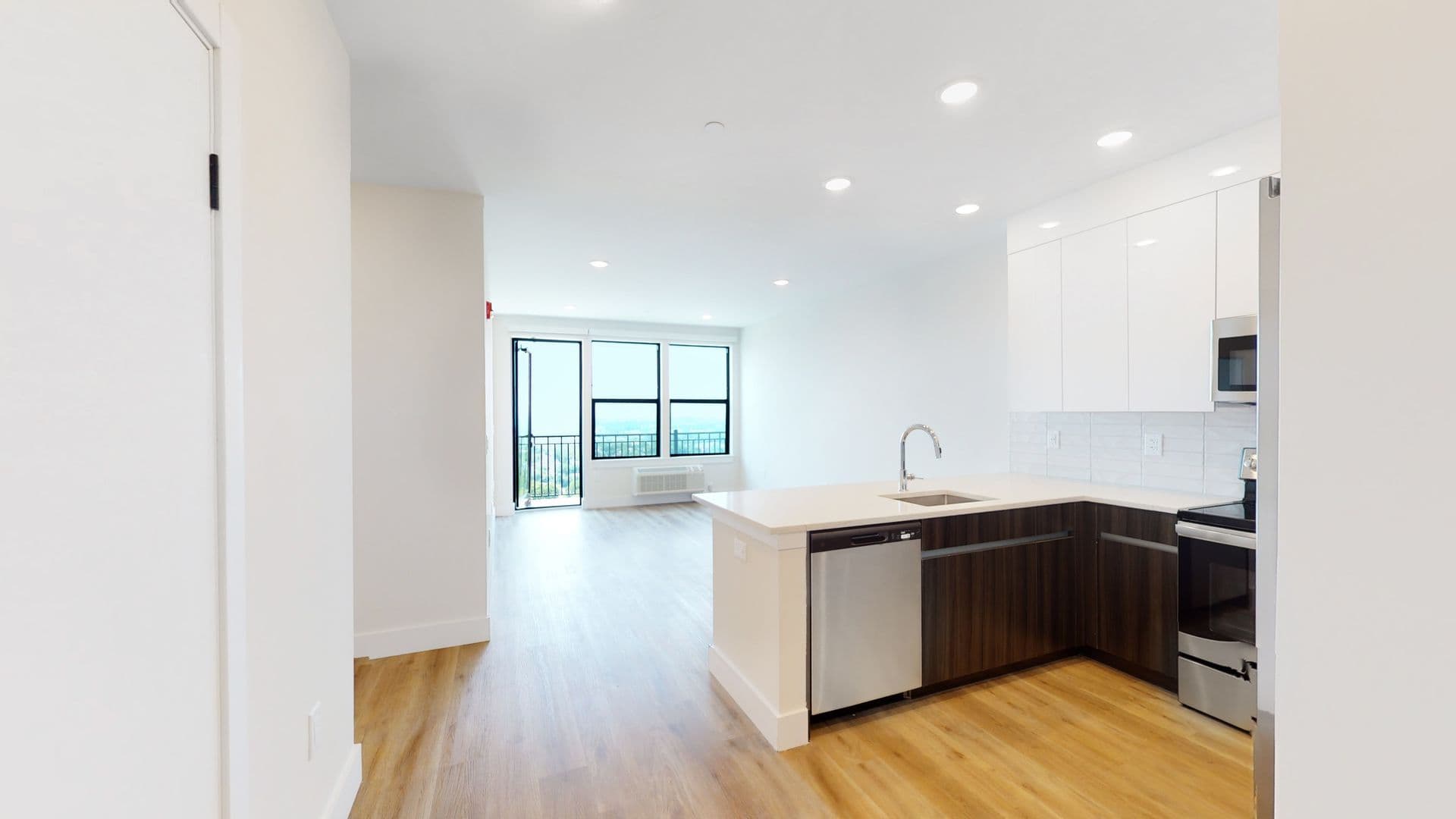Fairview Apartment: 333 Bergen Blvd