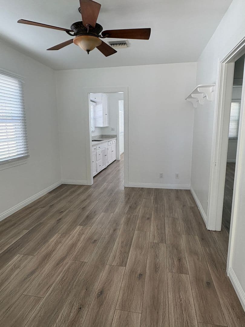 Redlands House: 810 Campus Avenue   # 1