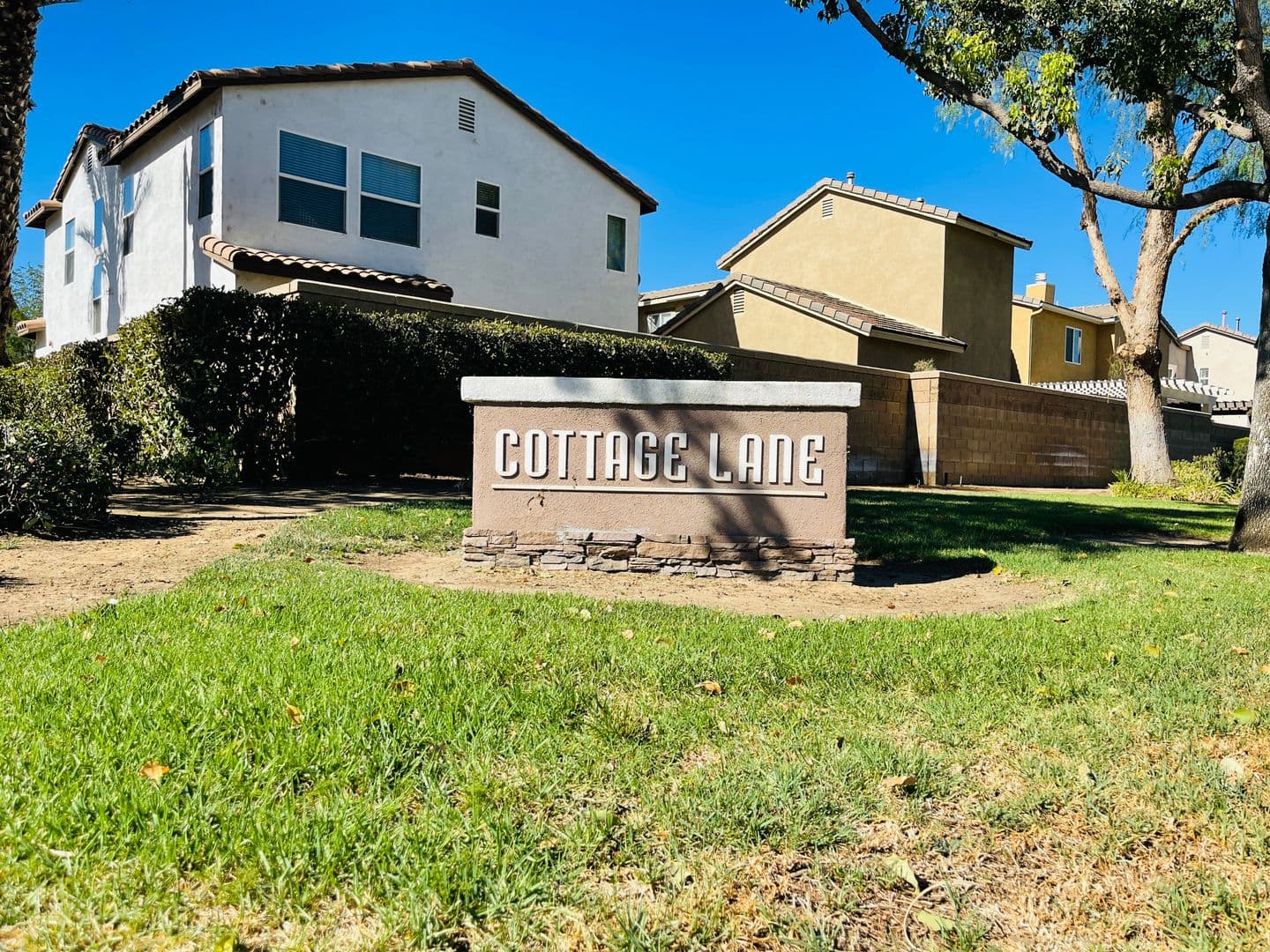 Redlands House: 57 Crocus St.