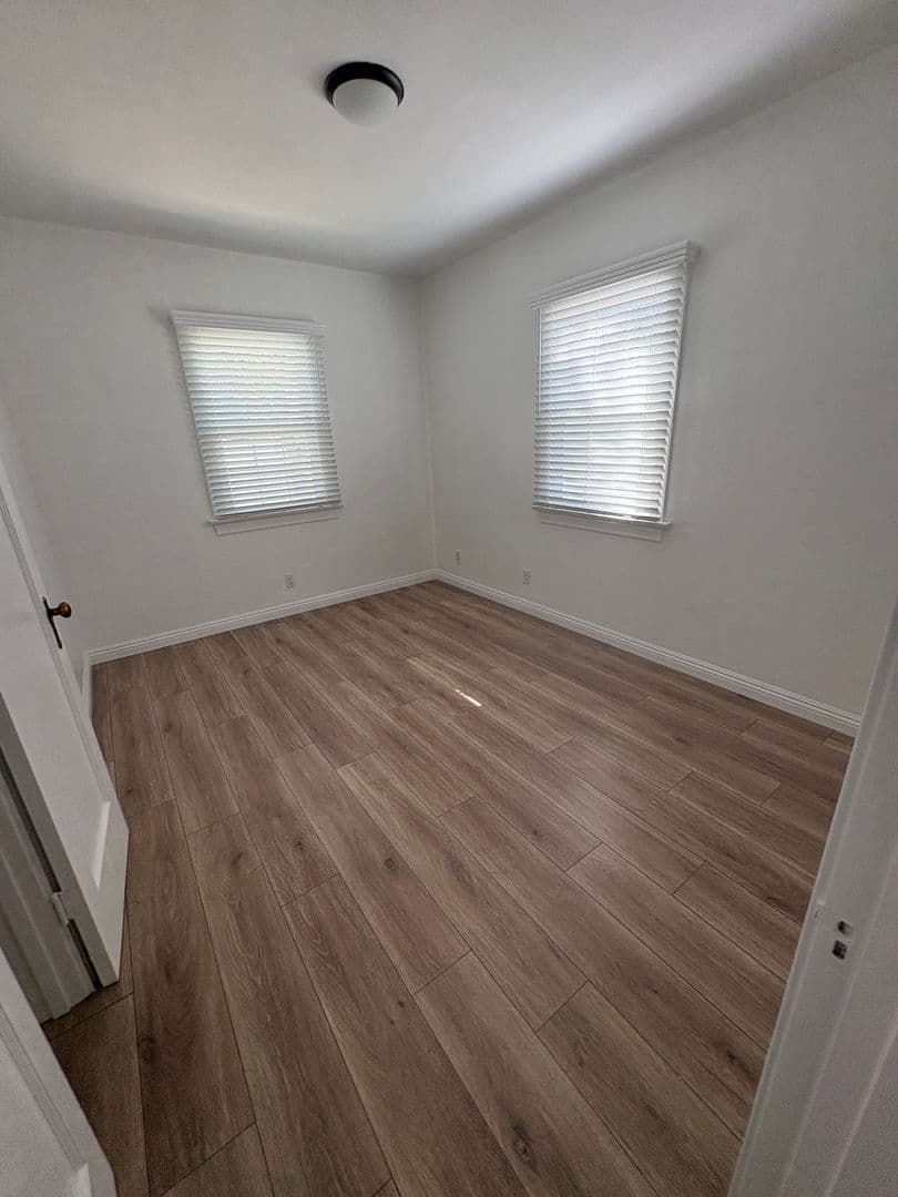 Redlands House: 810 Campus Avenue   # 1