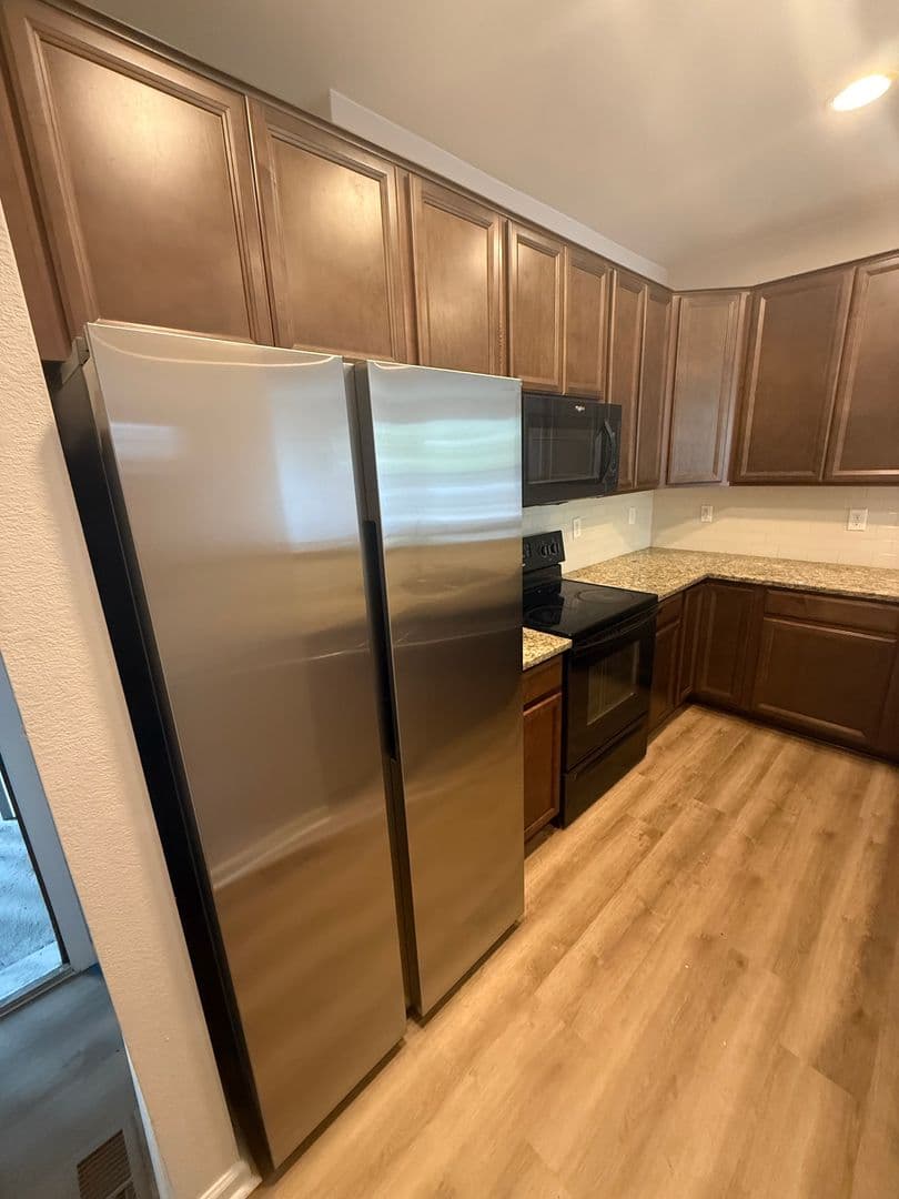 Aurora House: 4924 S Algonquian Way