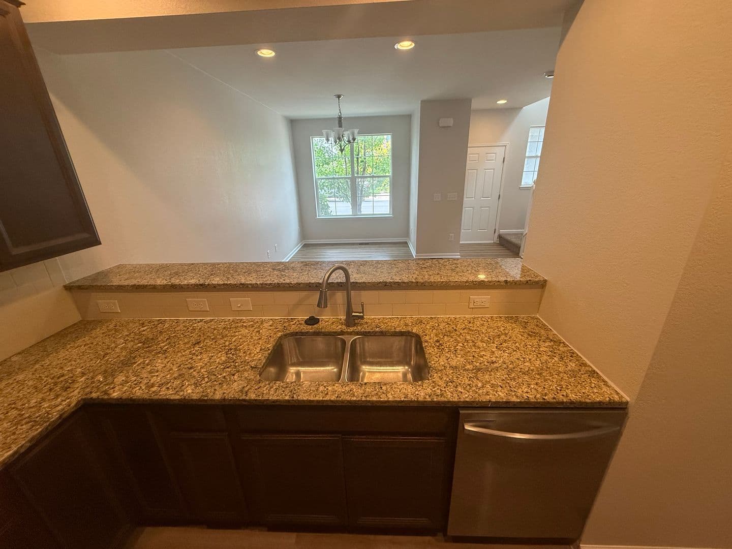 Aurora House: 4924 S Algonquian Way