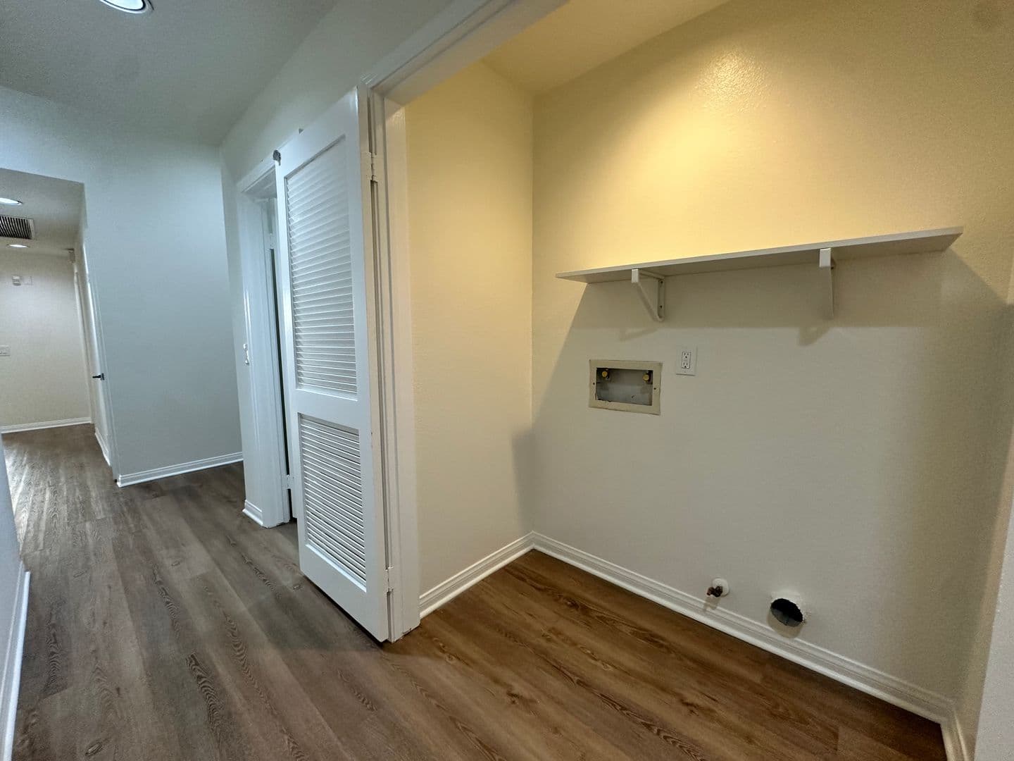 Sherman Oaks House: 4334 Colbath Ave. #103