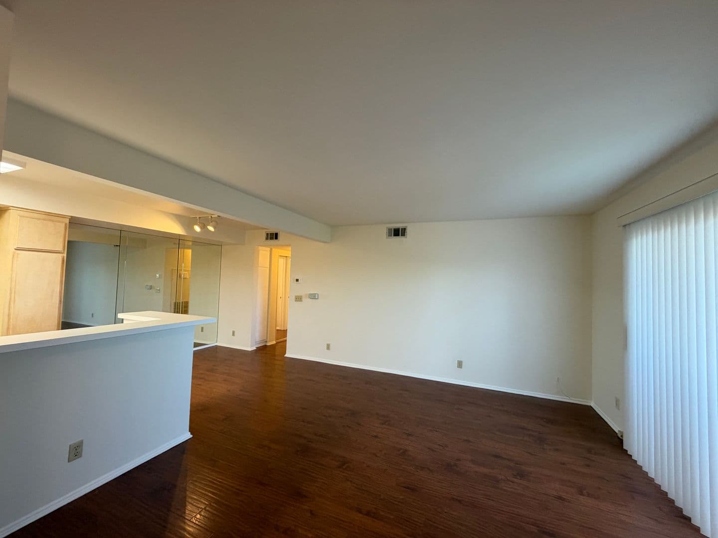 Santa Clarita House: 21309 Eucalyptus Way #202