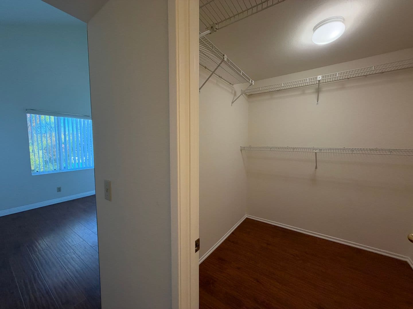 Santa Clarita House: 21309 Eucalyptus Way #202