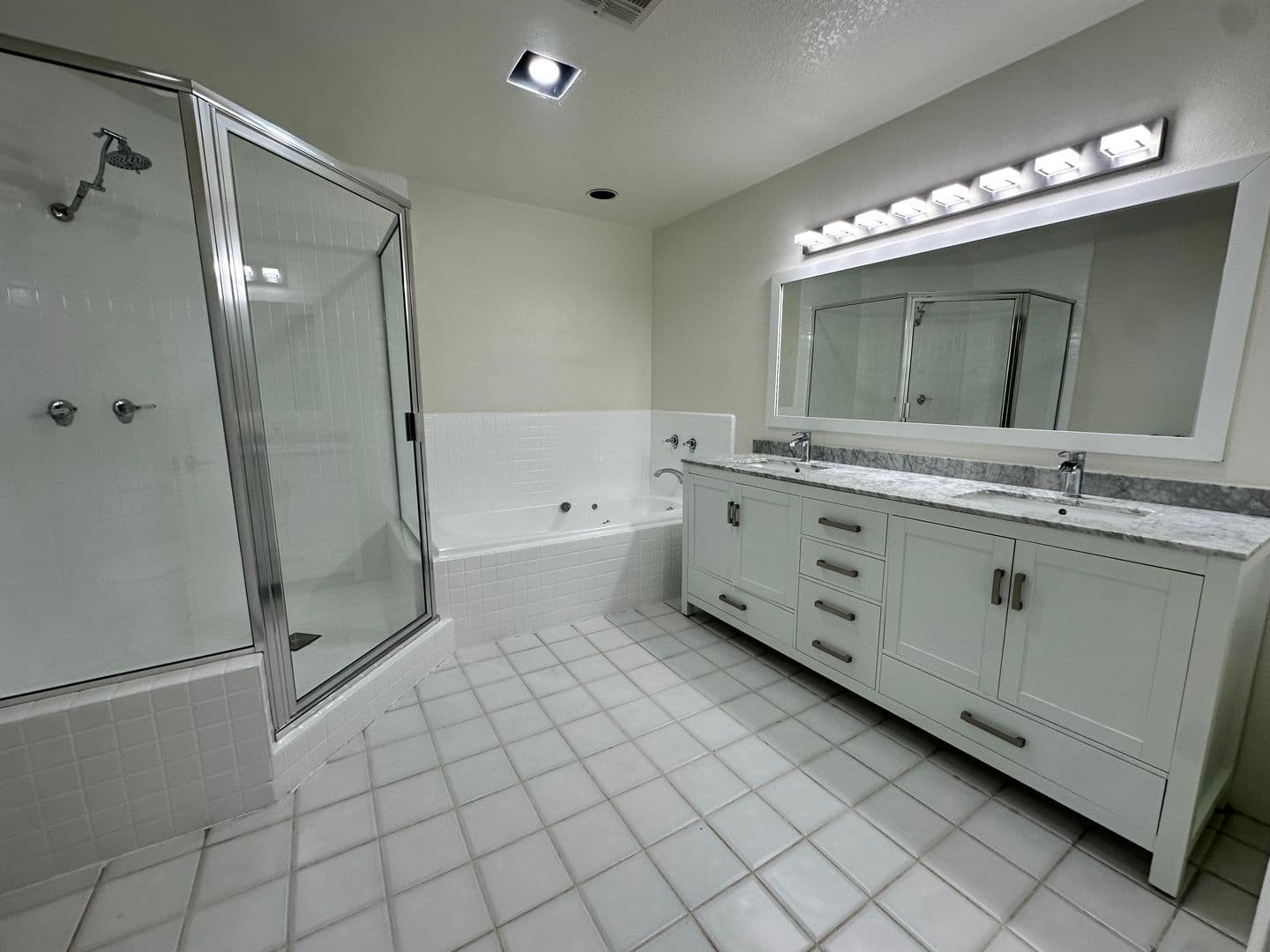 Sherman Oaks House: 4334 Colbath Ave. #103
