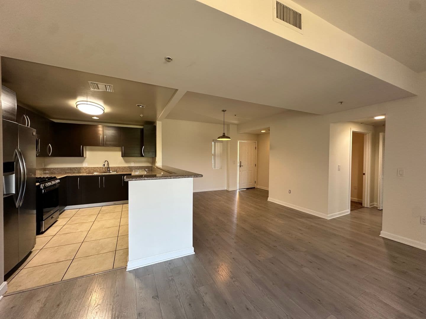 North Hollywood Apartment: 11556 Burbank Blvd.