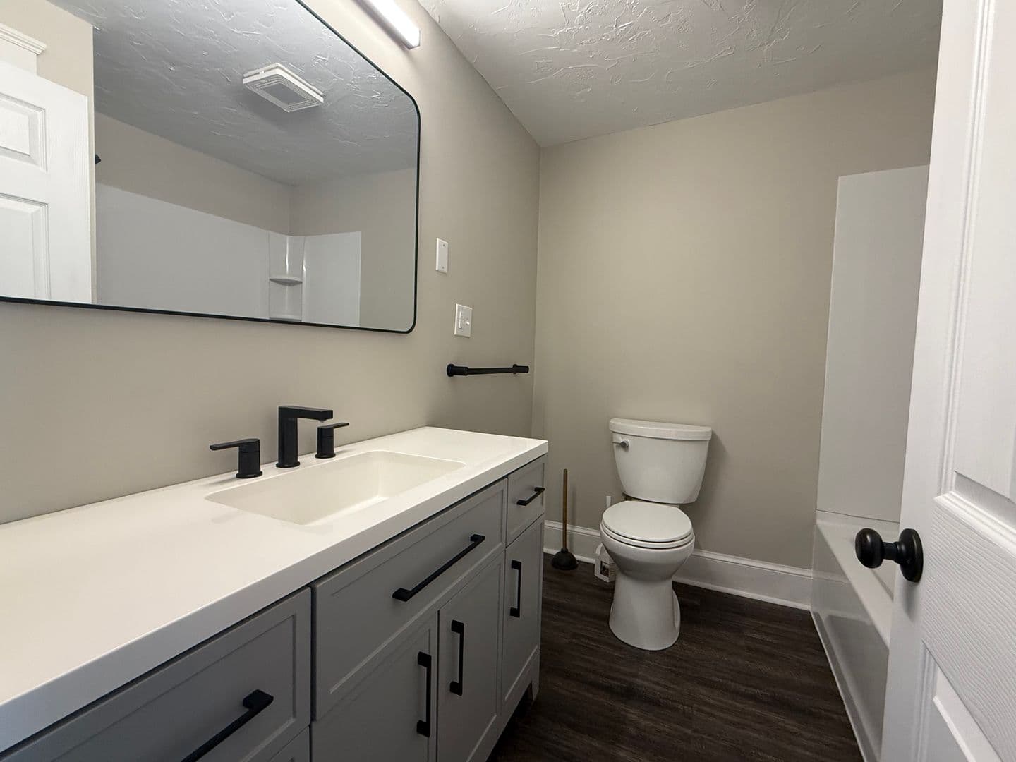 Hanover House: 317 Second Avenue