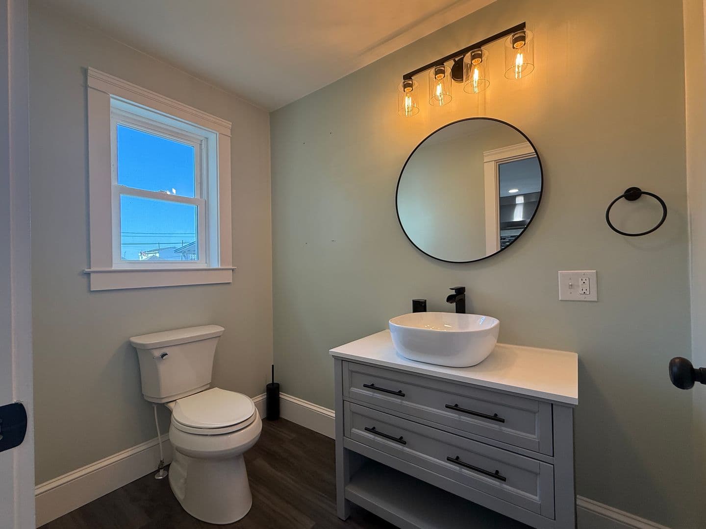 Hanover House: 317 Second Avenue