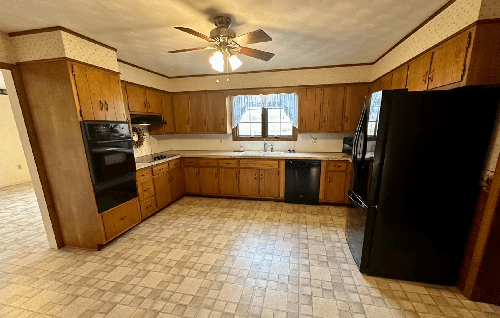 Hanover House: 1448 Abbottstown Pike