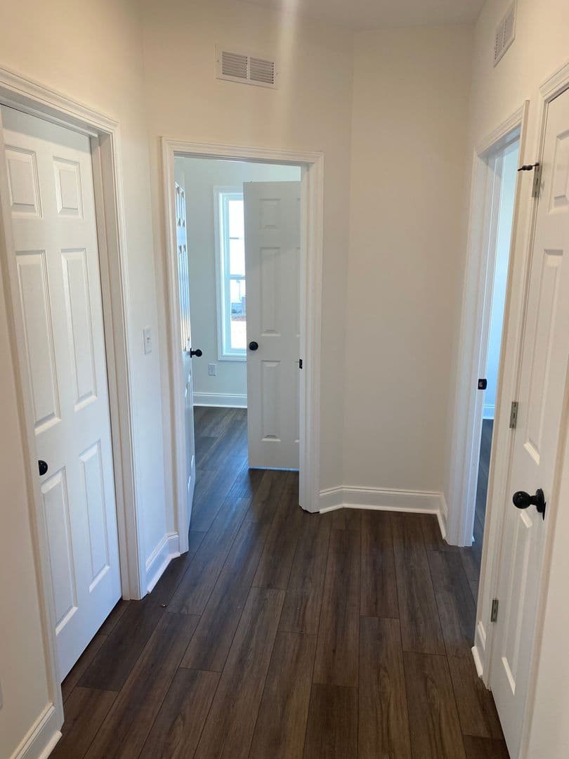 Bowling Green House: 881 McFadin Station Ct
