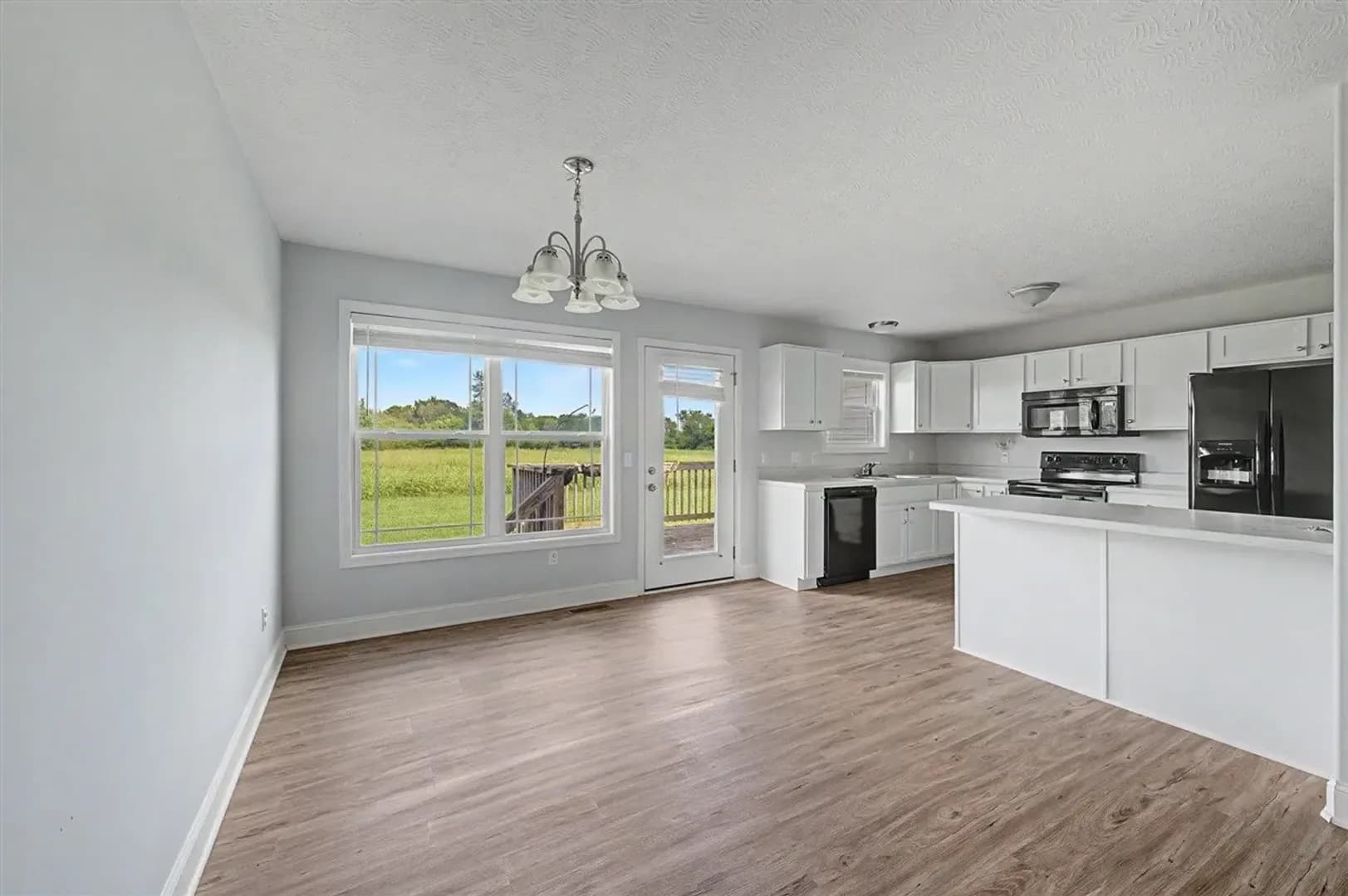 Bowling Green House: 680 Northridge Dr (HOA)