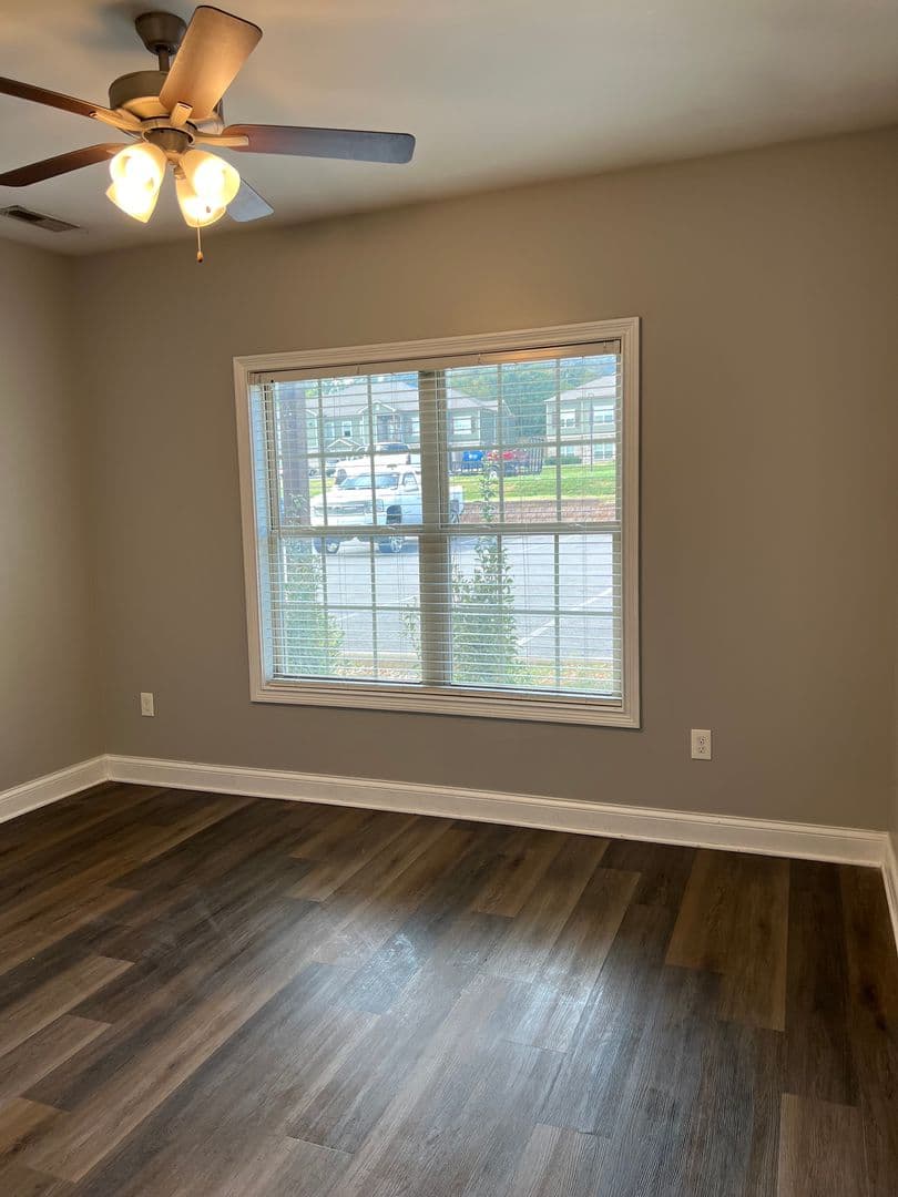 Bowling Green Apartment: 5882 Otte Ct