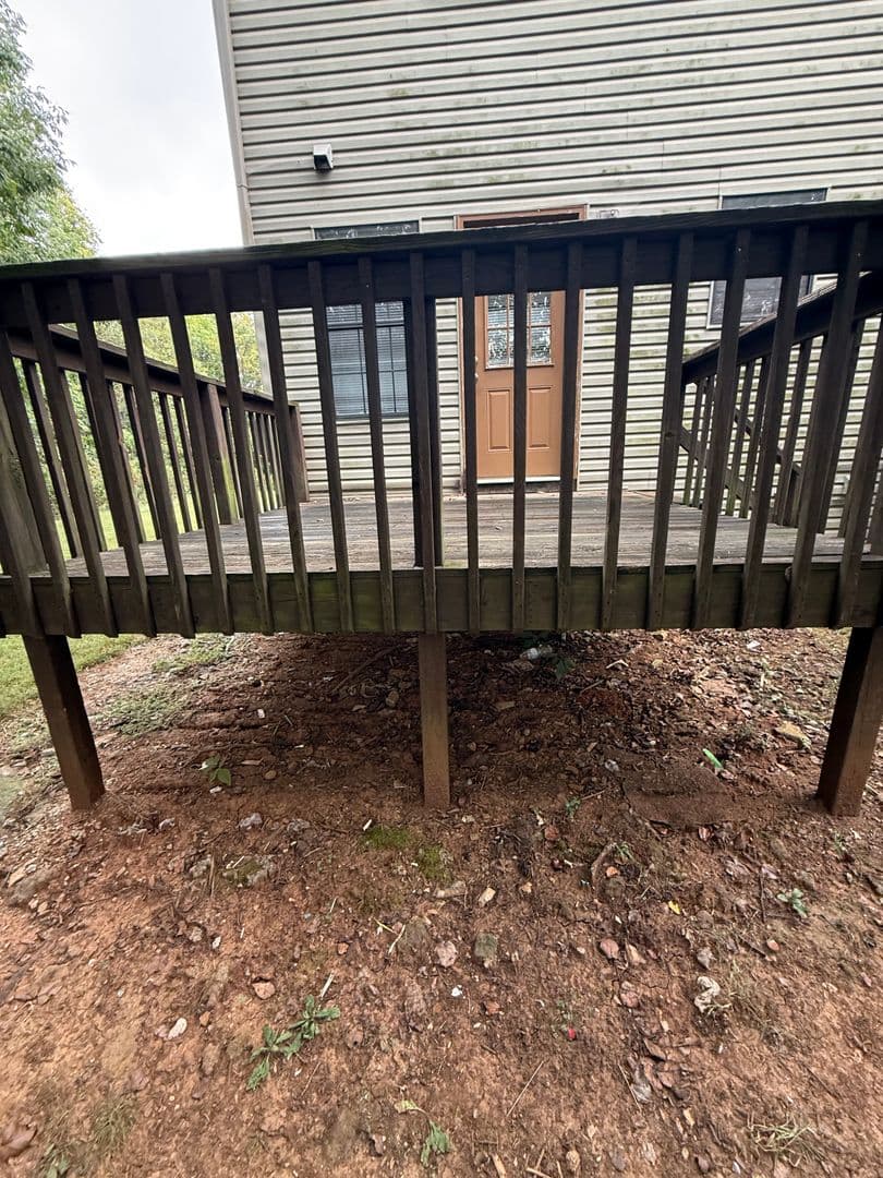 Bowling Green Apartment: 2050 Clover Court