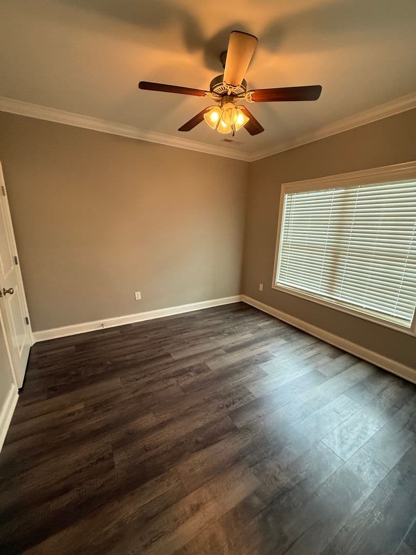 Bowling Green Apartment: 5882 Otte Ct