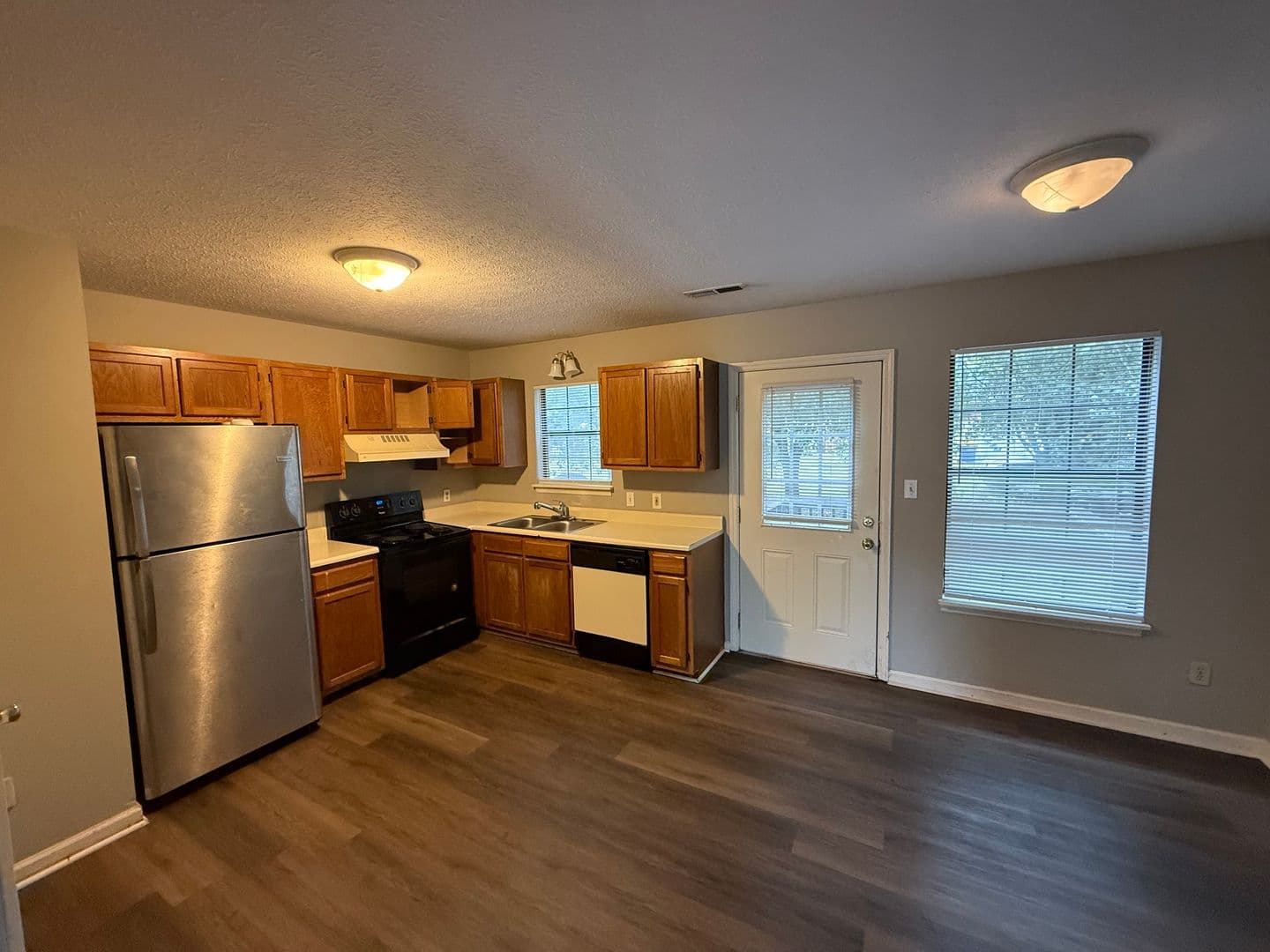 Bowling Green Apartment: 2050 Clover Court
