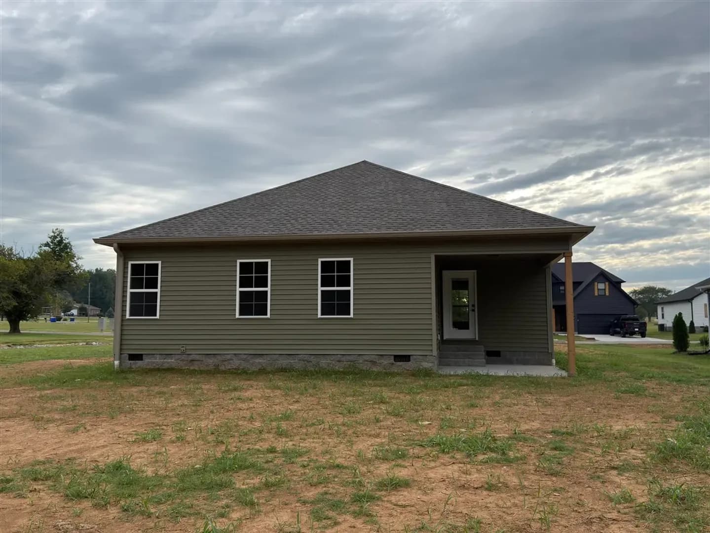 Russellville House: 100 Madeline Ct