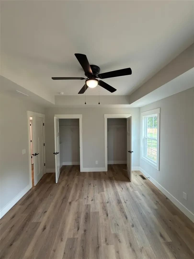 Russellville House: 100 Madeline Ct