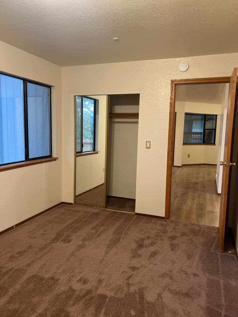 EUREKA Apartment: 1617 L ST
