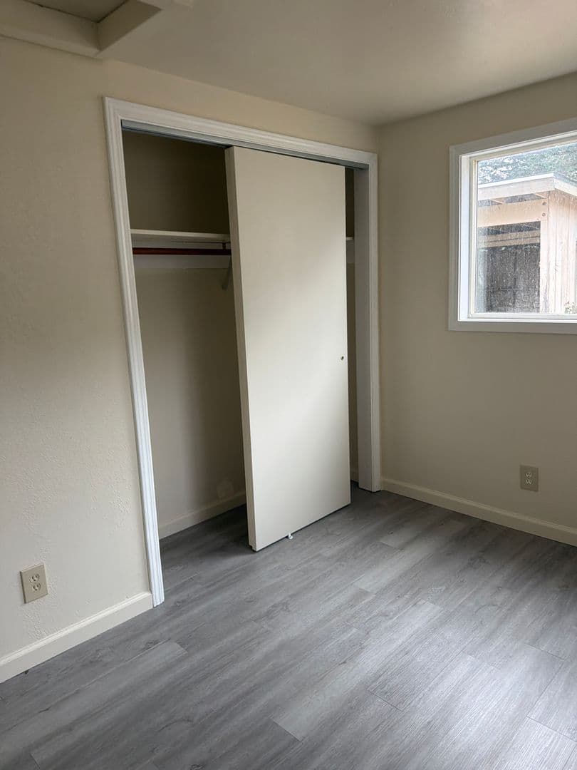 Eureka Apartment: 1321 - 1331  Vernon Street