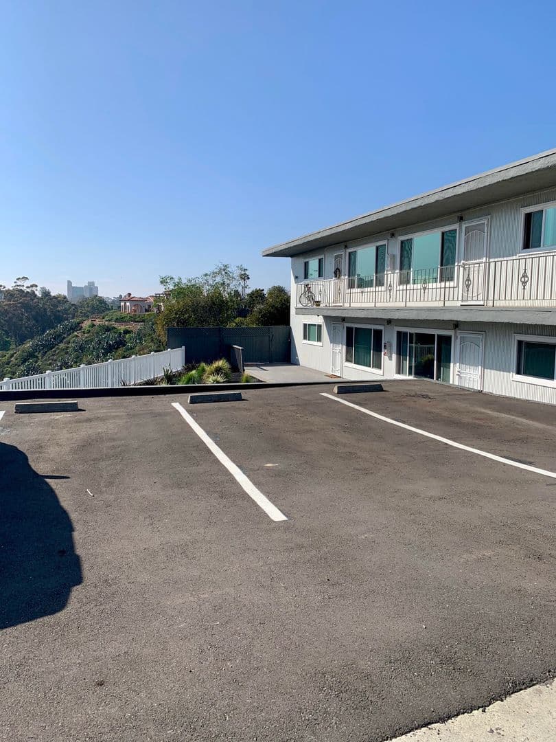 San Diego Apartment: 4298 Maryland St