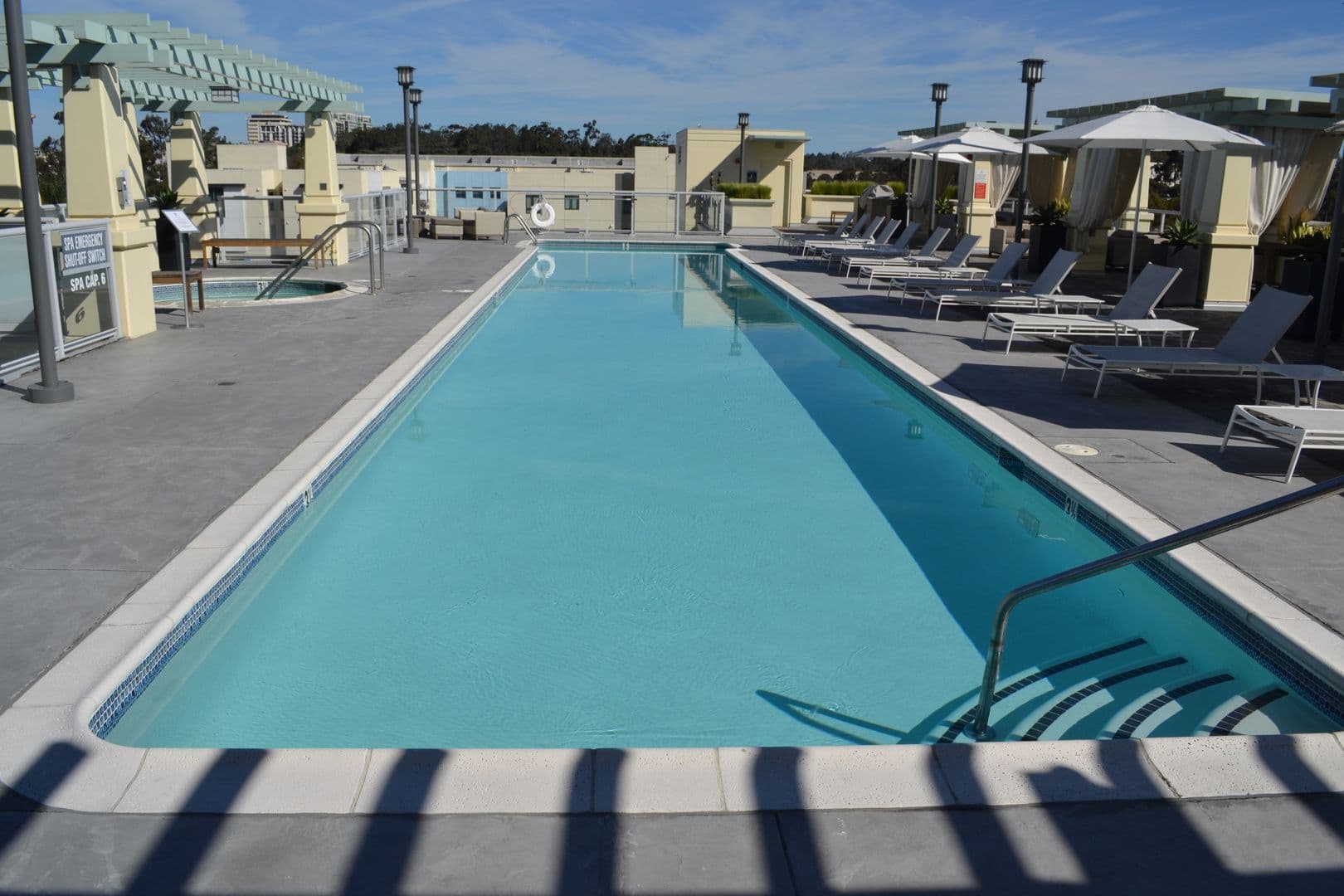 San Diego Condo: 850 Beech St