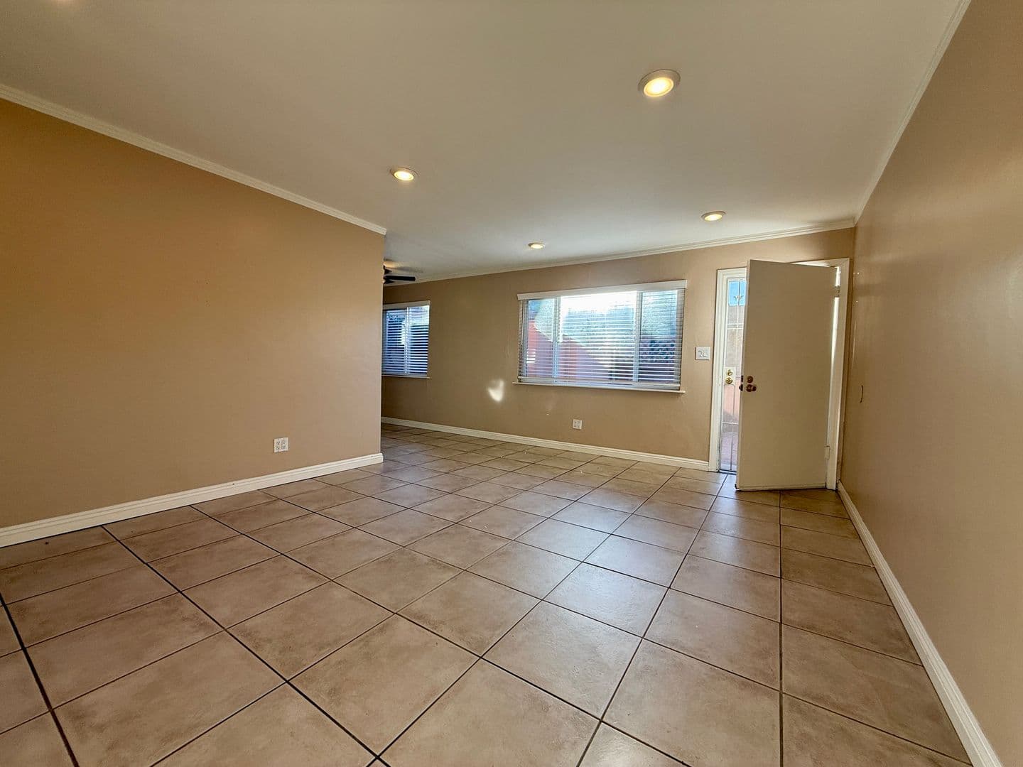 San Diego Apartment: 3751 32nd St