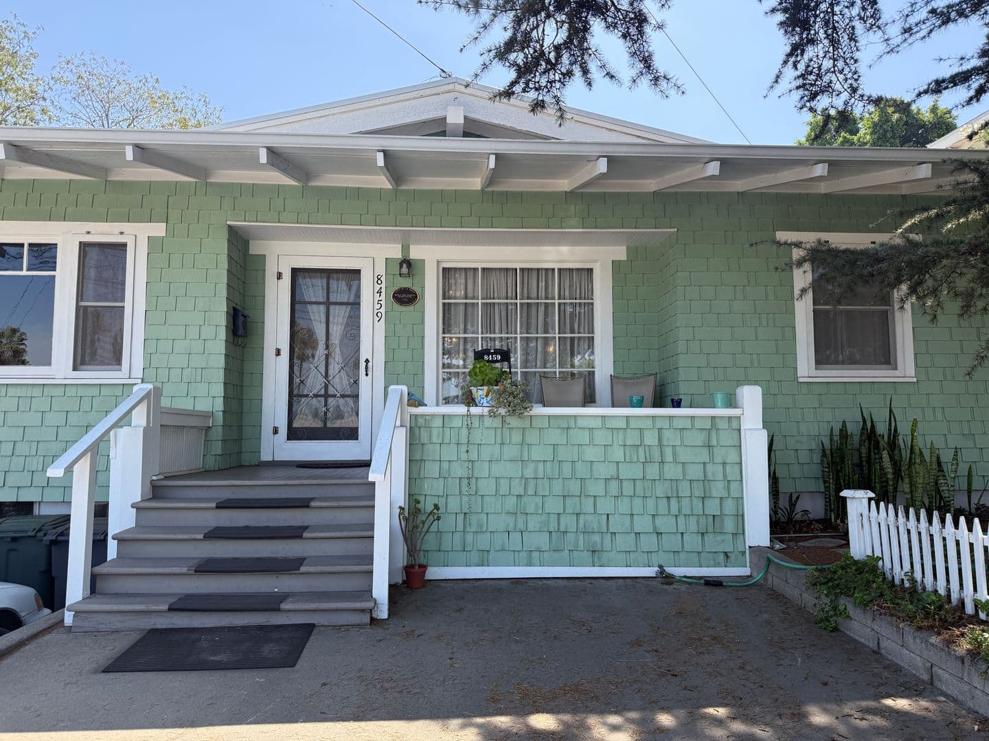 La Mesa House: 8459 Lemon Ave