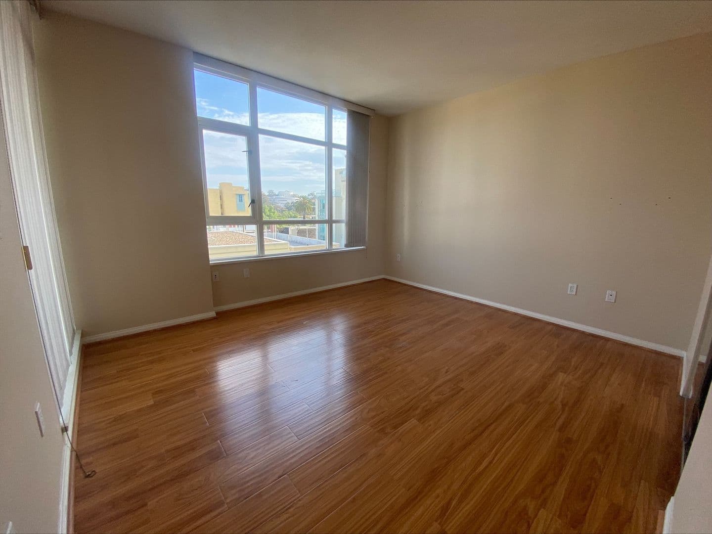 San Diego Condo: 850 Beech St