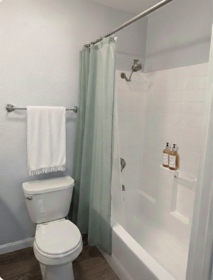San Diego Condo: 8036 Linda Vista Rd. #1E